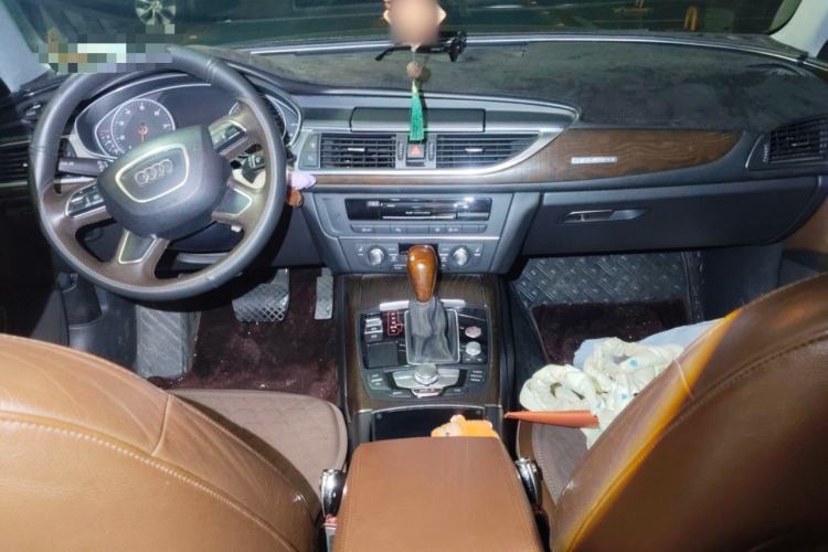 Used Audi A6L 2015 35 FSI quattro Technology Edition Center Console