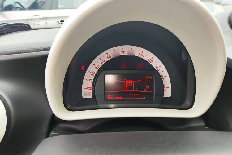 Used smart forfour 2016 1.0L 52 kW Dynamic Edition
