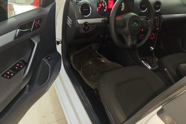 Used Volkswagen Jetta 2015 Value Edition 1.6L Automatic Comfort Version
