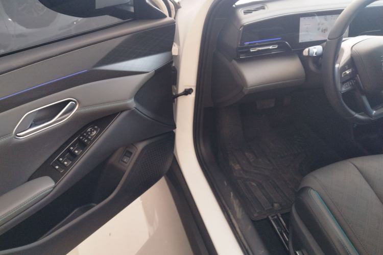 Used BYD Qin L 2025 EV 545KM Cloud Suspension Edition