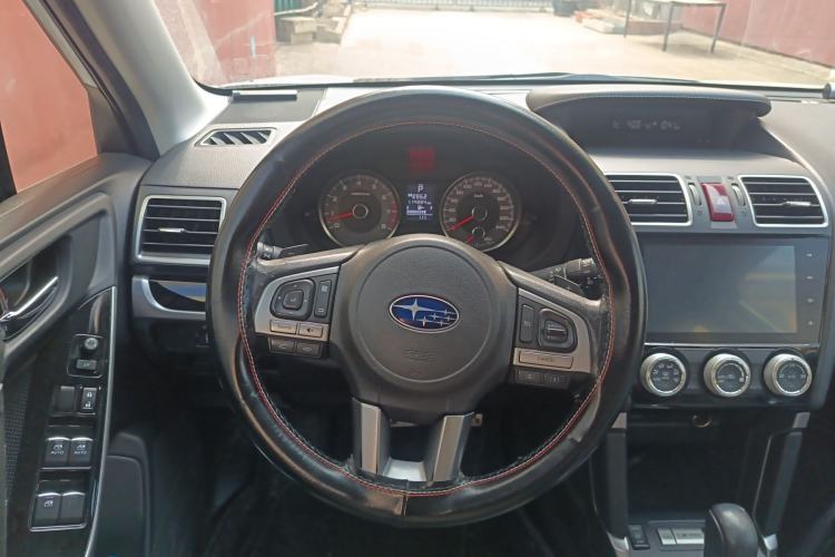 Used Subaru Forester 2015 2.0i Special Edition Commemorative Model Steering Wheel