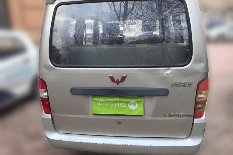 Used Wuling Zhiguang 2010 1.0L New Version Practical Short-Body L2Y Rear