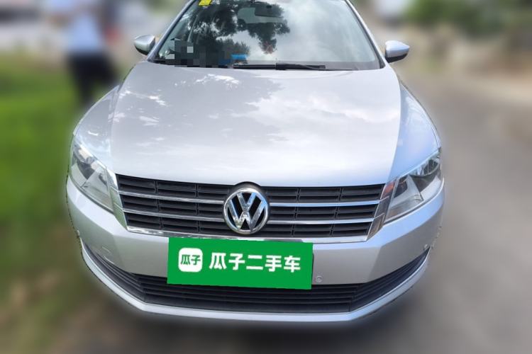 Used Volkswagen Gran Lavida 2013 1.6L Automatic Fashion Model
