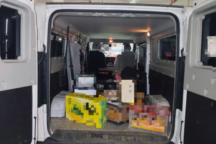 Used SRM New Energy E3L 2024 Standard 6-Seater Bus Trunk