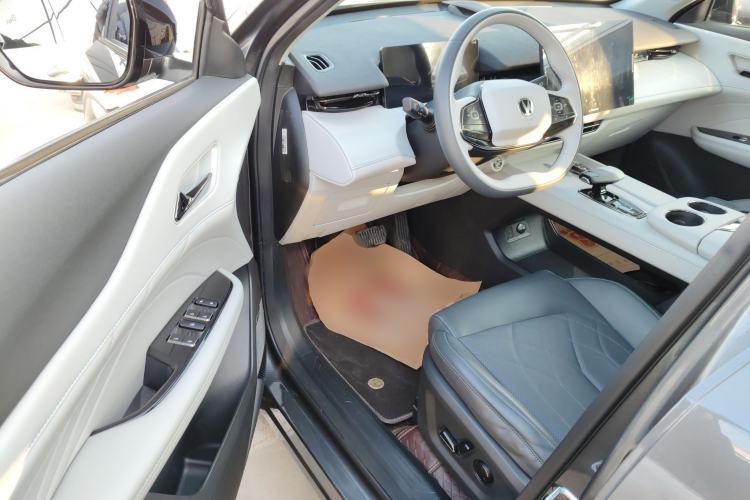 Used Changan UNI-Z New Energy 2024 Blue Whale Smart Electric iDD 125km Excellence Model
