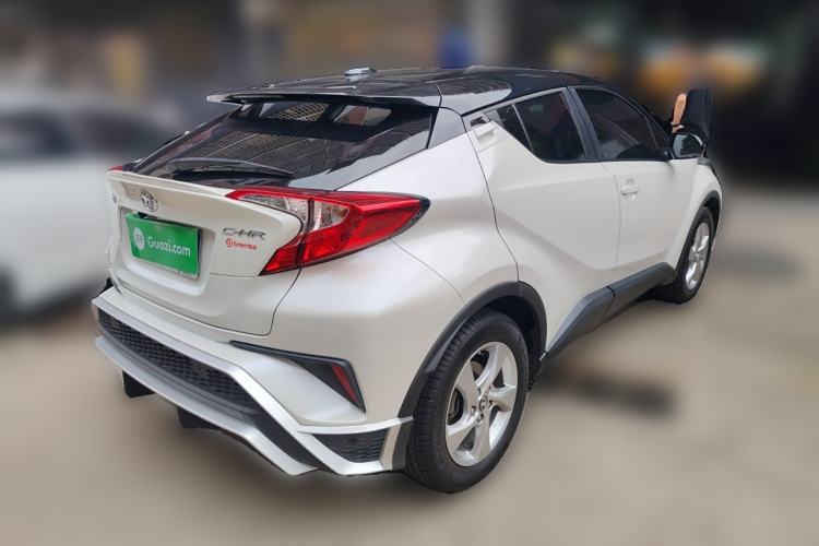 Used Toyota C-HR 2018 2.0L Elite Edition China V standard Rear Right 45 Deg