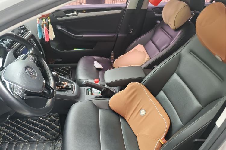 Used Volkswagen Sagitar 2017 180TSI Automatic Luxury Edition
