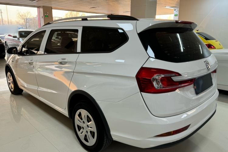 Used Baojun 310W 2017 1.5L Manual Comfort Version China V