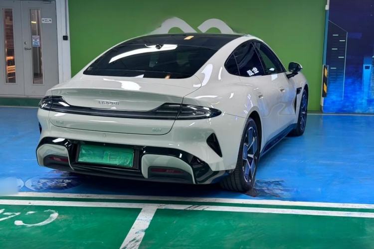 Used Xiaomi Auto SU7 2024 Rear-Drive Ultra-Long Range Advanced Pro-Level Intelligent Driving Version
