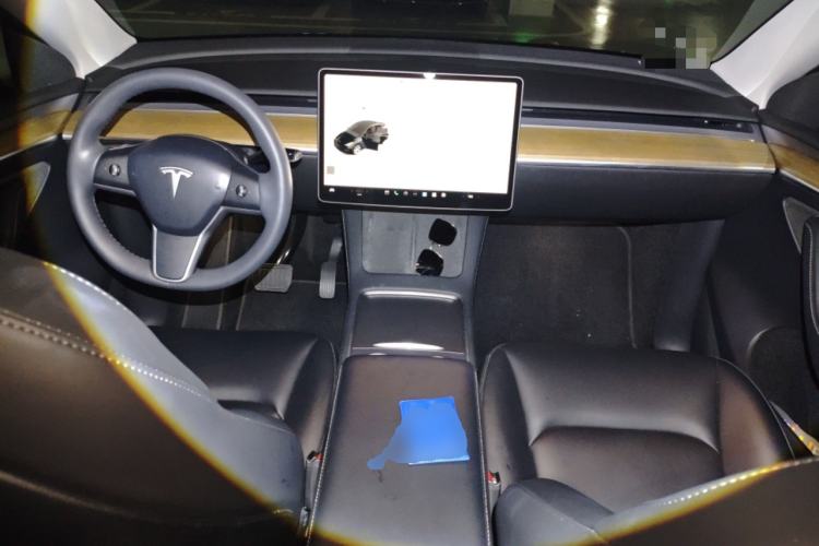 Used Tesla Model Y 2022 Revised Version Rear-Wheel Drive Center Console