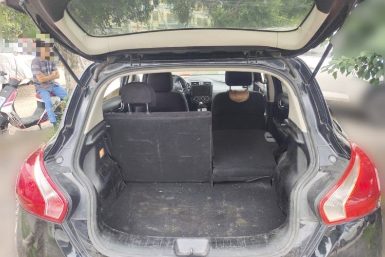 Used Nissan Tiida 2011 1.6L CVT Comfort Model
