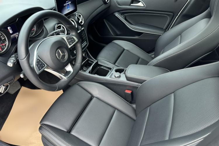 Used Mercedes-Benz GLA 2019 GLA 200 Dynamic Edition Left Front Seat