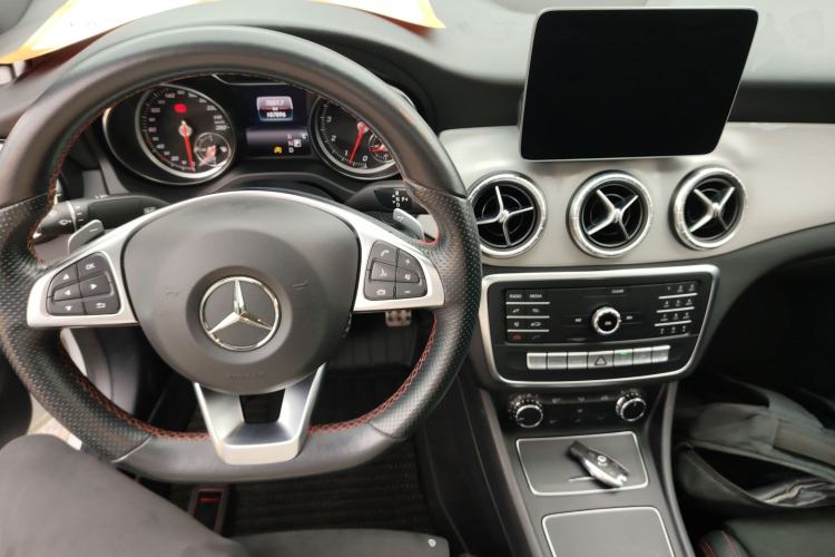 Used Mercedes-Benz CLA 2018 CLA 220 4MATIC
