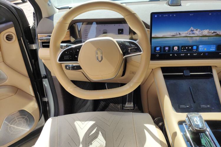 Used Hima AITO M7 2024 1.5T Intelligent Driving 4WD Max Edition 5 Seats Steering Wheel