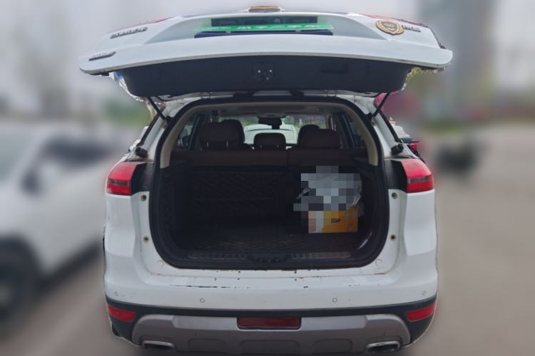 Used Geely Auto Emgrand X7 Sport 2016 1.8TD Automatic All-Wheel-Drive ZhiZun Edition Trunk