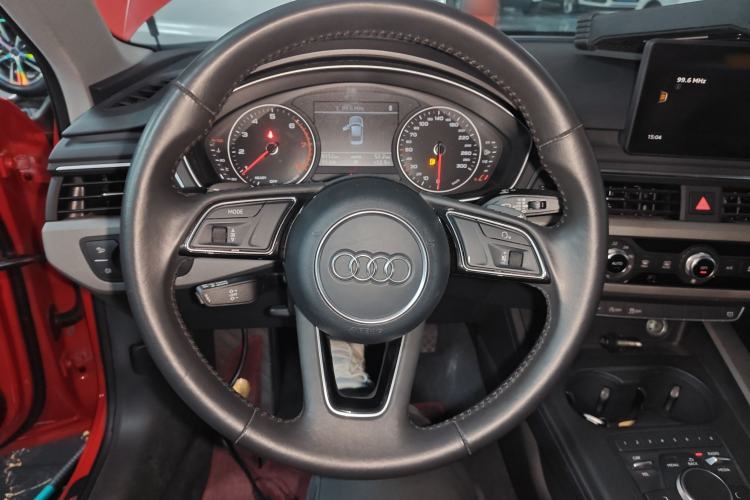 Used Audi A4L 2017 Plus 40 TFSI Ambition Model
