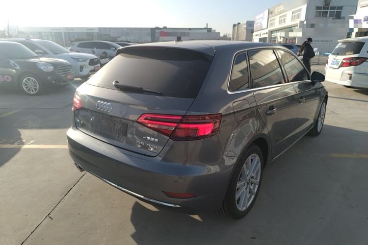 Used Audi A3 2020 Restyled Sportback 35 TFSI Entry-Level China VI Emission Standard
