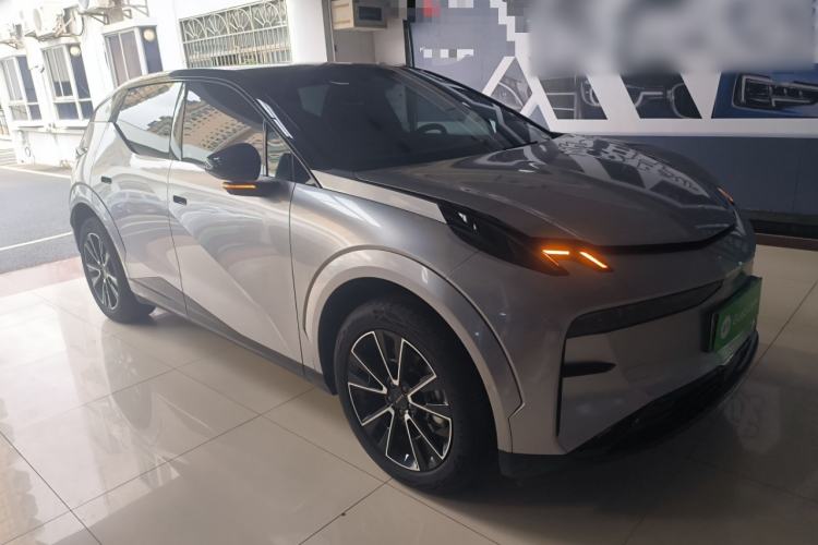 Used Zeekr X 2025 5-Seater Long-Range Version Front Right 45 Deg