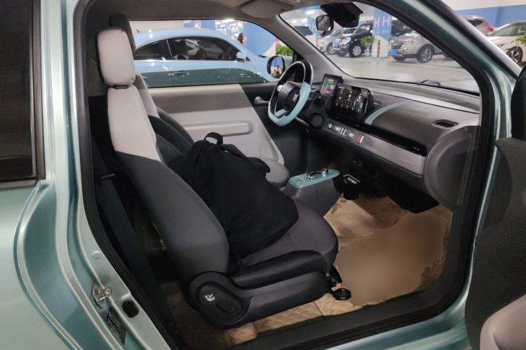Used CHANGAN NEVO Lumin 2022 301km Honey-Sweet Version Right Front Seat
