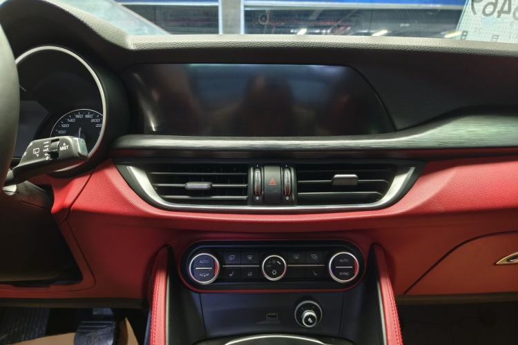 Used Alfa Romeo Stelvio 2017 2.0T 200HP Elite Edition