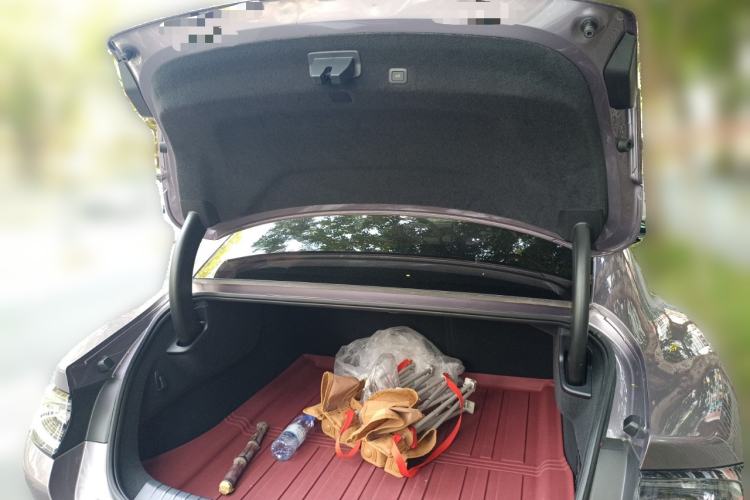 Used Xiaomi Auto SU7 2024 Rear-Drive Long-Range Intelligent Driving Version
