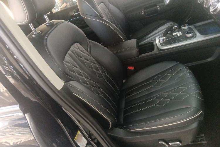 Used Tank 300 2021 Off-Road Edition 2.0T Challenger Right Front Seat