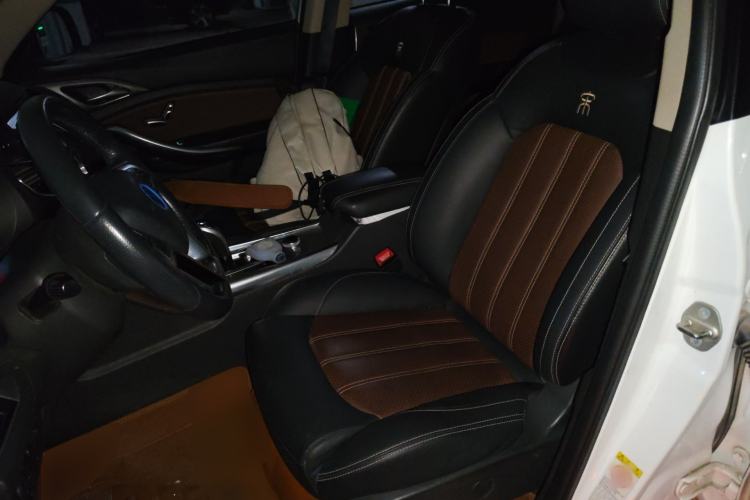 Used BYD Song New Energy 2017 Song DM 1.5TID All-Wheel Drive Prestige Model Left Front Seat