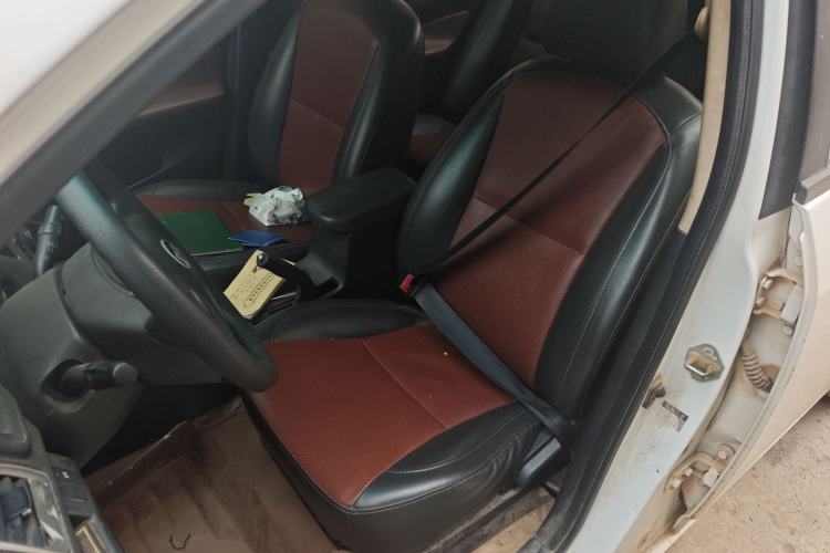 Used BYD F3 2015 Energy-Saving Edition 1.5L Manual Luxury Model Left Front Seat