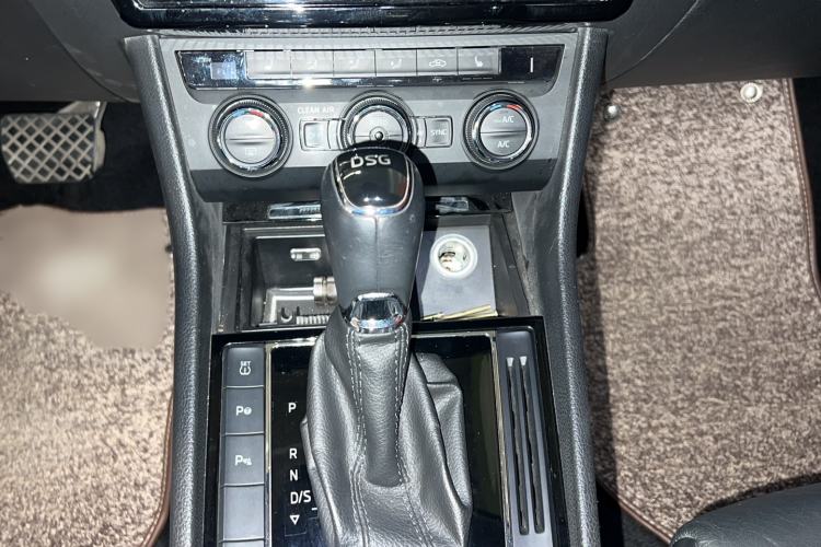 Used Skoda Superb 2016 TSI330 DSG Smart Drive Edition