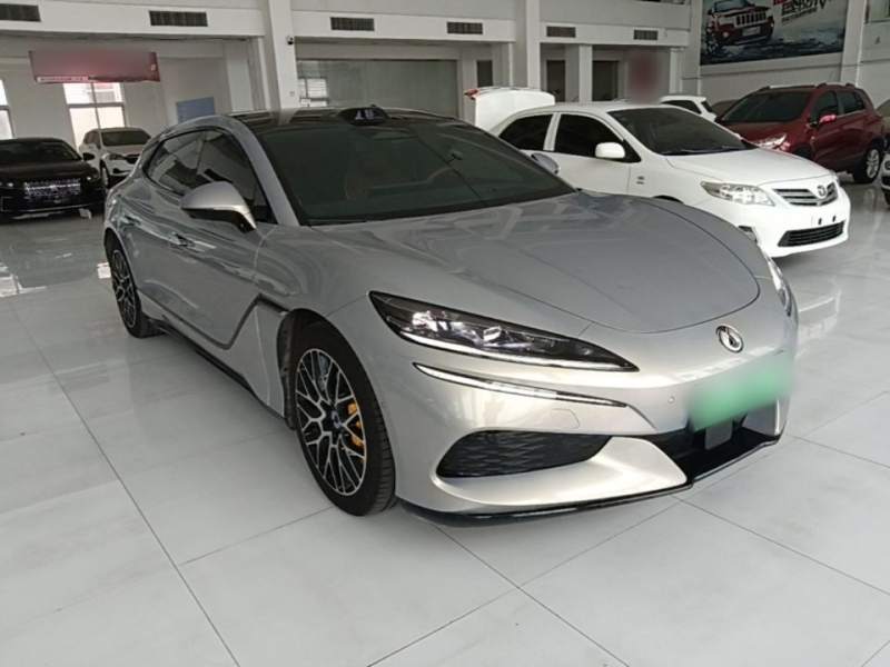 Used Denza Z9GT 2026 Flash Charge Prestige Edition — 3