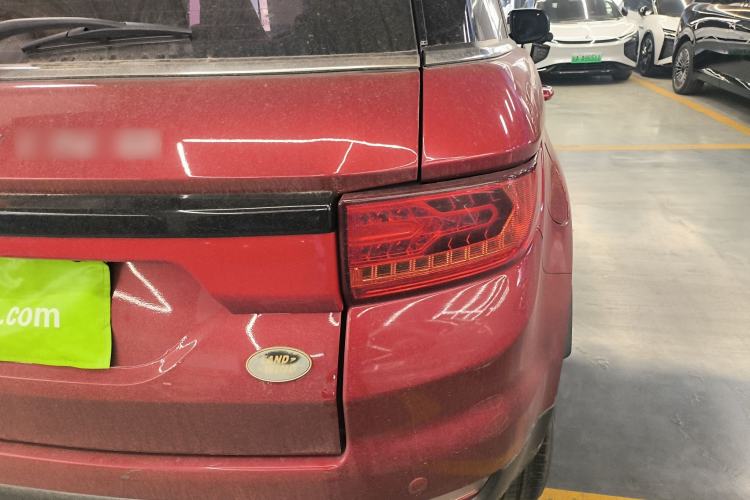 Used Land X7 2015 2.0T Panoramic Prestige Edition
