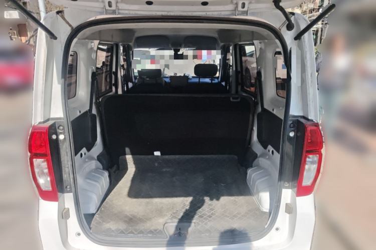 Used Wuling Zhiguang New Energy 2025 Standard Model Trunk