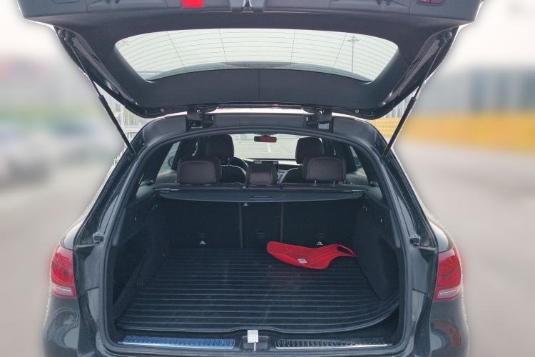 Used Mercedes-Benz GLC 2022 Second Facelift GLC 260 L 4MATIC Luxury Edition