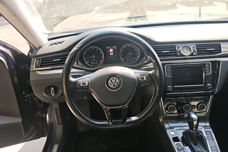 Used Volkswagen Passat 2016 380TSI DSG Prestige Edition