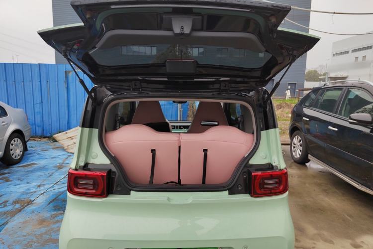 Used Wuling Hongguang MINIEV 2022 Macaron Premium Model – Lithium Iron Phosphate Trunk