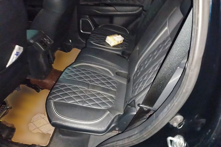 Used Mitsubishi Outlander 2020 2.4L 4x4 Zhi Xiang Edition 7-Seater