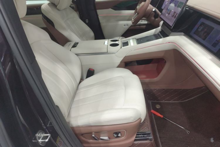 Used BYD Xia 2025 DM-i 1.5T 180km Excellence Model
