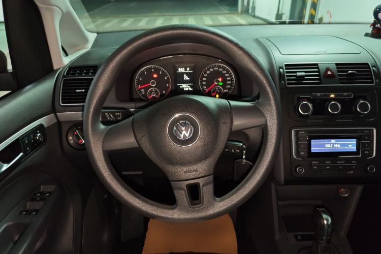 Used Volkswagen Touran 2015 1.4T DSG Comfort Edition 5 Seats Steering Wheel