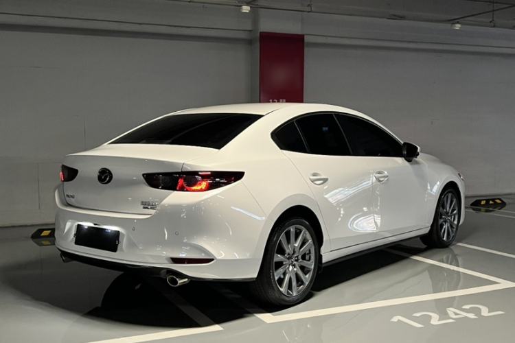Used Mazda 3 Axela 2023 2.0L Automatic ZhiXuan Edition