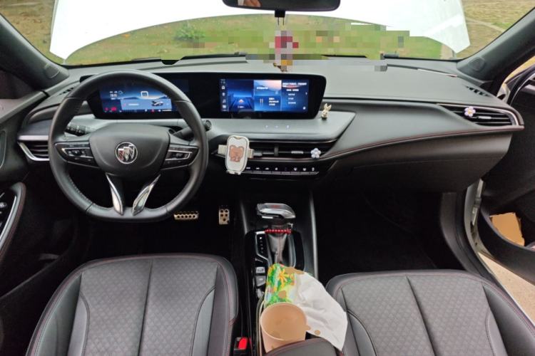 Used Buick Verano 2023 Pro GS Hunter Wind Edition Center Console