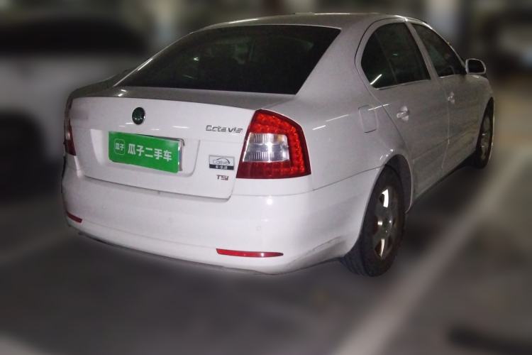 Used Skoda Octavia 2012 1.6L Automatic Yijie Edition Rear Right 45 Deg