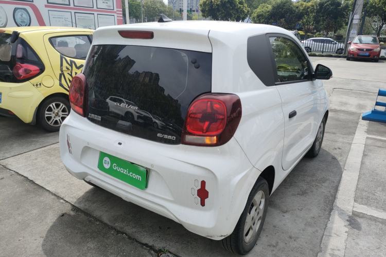 Used Roewe Clever 2021 302 km New Four-Seater Super-Efficient Version