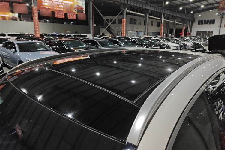 Used Mercedes-Benz GLC 2020 Facelifted GLC 260 L 4MATIC Dynamic Edition Roof