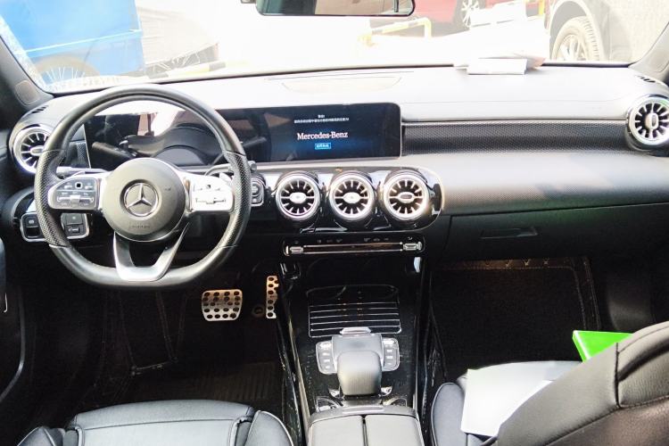 Used Mercedes-Benz A-Class 2020 Restyled A 200 L Sport Sedan Fashion Version
