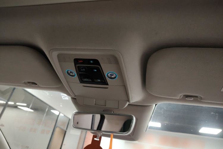 Used Denza D9 2022 DM-i 970 Four-Wheel Drive Flagship Model
