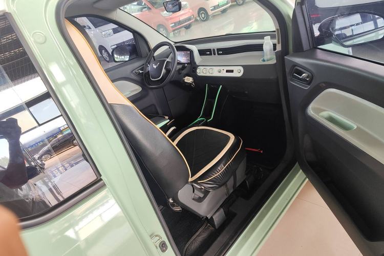 Used Wuling Hongguang MINIEV 2022 Macaron Premium Model – Lithium Ternary Battery