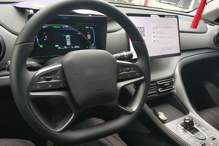 Used BYD Sealion 05 DM-i 2025 DM-i 75KM Luxury Model Center Console