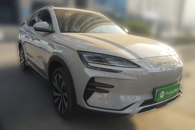 Used BYD Song PLUS New Energy 2024 Honor Edition EV 520km Luxury Model Front Right 45 Deg