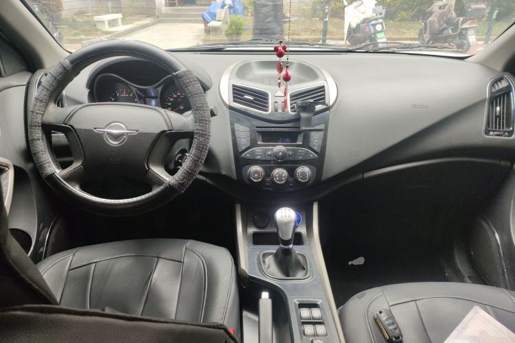 Used Haima S5 2016 1.6L Manual Luxury Tech Edition Center Console