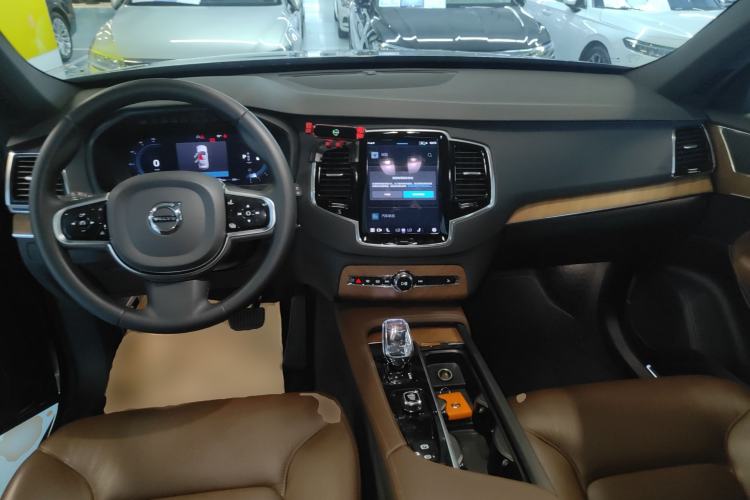 Used Volvo XC90 2023 B6 Zhiyi Luxury Edition 7-Seater